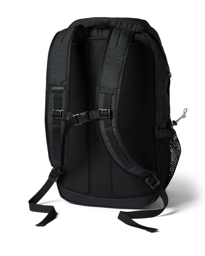 Clase 28L Daypack