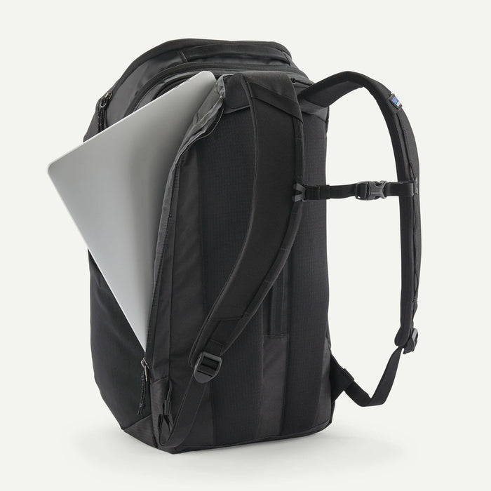 Black Hole® Pack 32L Daypack
