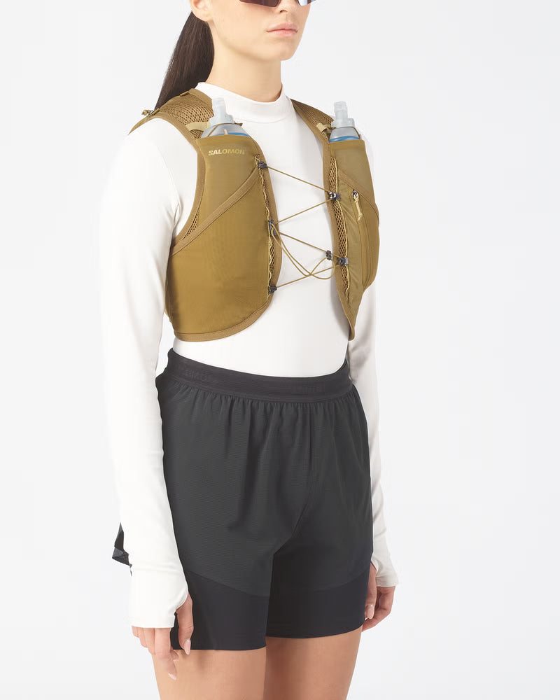 Active Skin 8 Hydration Vest - Flasks included
