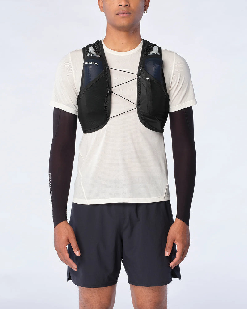 Active Skin 8 Hydration Vest - Flasks included