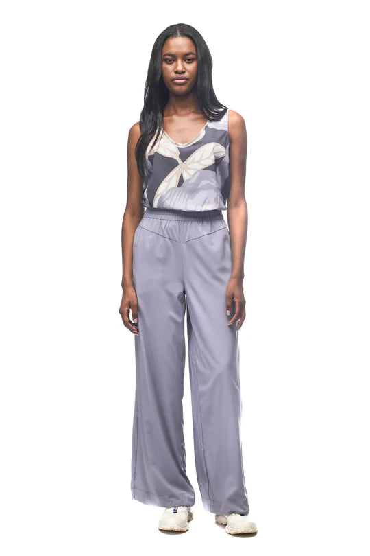 Women's Halka III Sleeveless Shirt